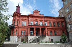 Утверждаются охранные зоны пяти исторических зданий в центре Саратова