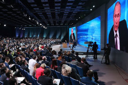 Пресс-конференция Путина. Президент - о кризисе, системе 