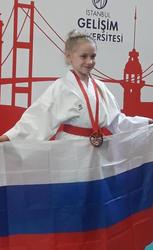 Каратистка стала чемпионкой мира, самбистка - второй в России