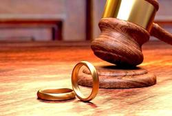 За 5 месяцев в Саратовской области 3 674 пар женились, 3 989 - развелись
