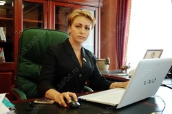 Уволенная министр Соколова за год заработала 2,3 млн рублей