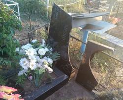 Пьяный сельчанин разбил надгробия на кладбище