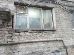 Суд обязал чиновников проверить дом на Шехурдина на аварийность