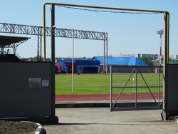 На стадионе "Авангард" за 26 млн укрепили футбольное поле