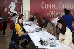 Девушки обыграли юношей на саратовском шахматном турнире