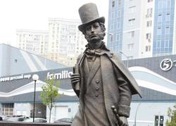 В Энгельсе открыли памятник Пушкину