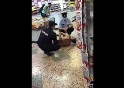 Голый мужчина устроил погром в супермаркете