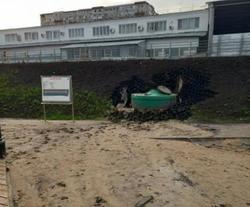 Чиновники устанавливают причины потопа на новом пляже