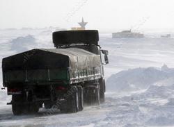 Казахстанская трасса вновь частично закрыта для транспорта