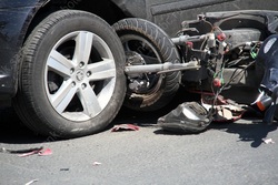 Пьяная женщина за рулем "Приоры" врезалась в мотоциклиста. Вынесен приговор