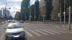 ДТП в центре Саратова. Женщина переходила дорогу на красный