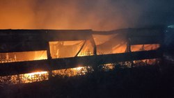 На складе в промзоне произошел крупный пожар