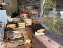 Горожанин сдал в макулатуру 850 кг дедушкиных книг
