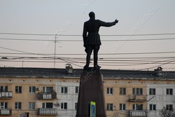 Времена. В СССР 1 января объявили выходным, в Саратове открыли памятник Дзержинскому