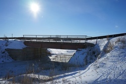 Разрушенный паводком мост построят заново
