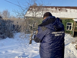 Около дома нашли тело замерзшей пенсионерки