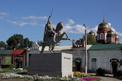 На ремонт памятника Чапаеву приготовили 2,7 млн рублей