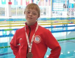 Спортсменка выиграла международные соревнования по плаванию