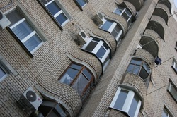 Цены на вторичное жилье в городе - одни из самых низких в России
