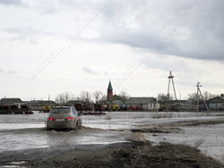 Две недели затоплены дворы в Балашове. На Хопре - пик половодья