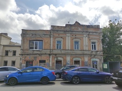 Заброшенный дом на Яблочкова предложат в аренду за рубль