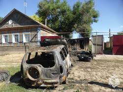 Юноша получил ожоги при тушении загоревшегося гаража