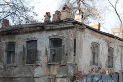 В Москве отреагировали на жалобы жильцов разрушающегося дома