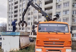 В городе нашли ещё более 40 незаконных гаражей, ларьков и баннеров