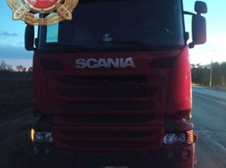 Фура насмерть сбила мужчину