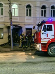 На Московской тушили пожар в суши-баре