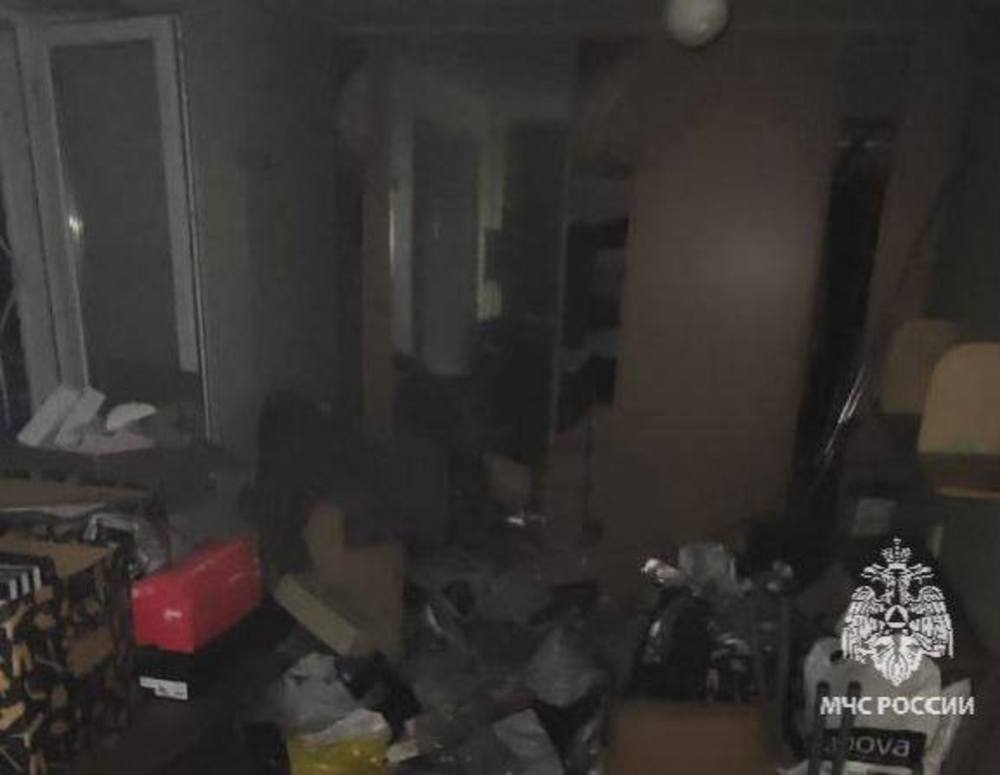 С пожара в пятиэтажке спасли хозяйку квартиры