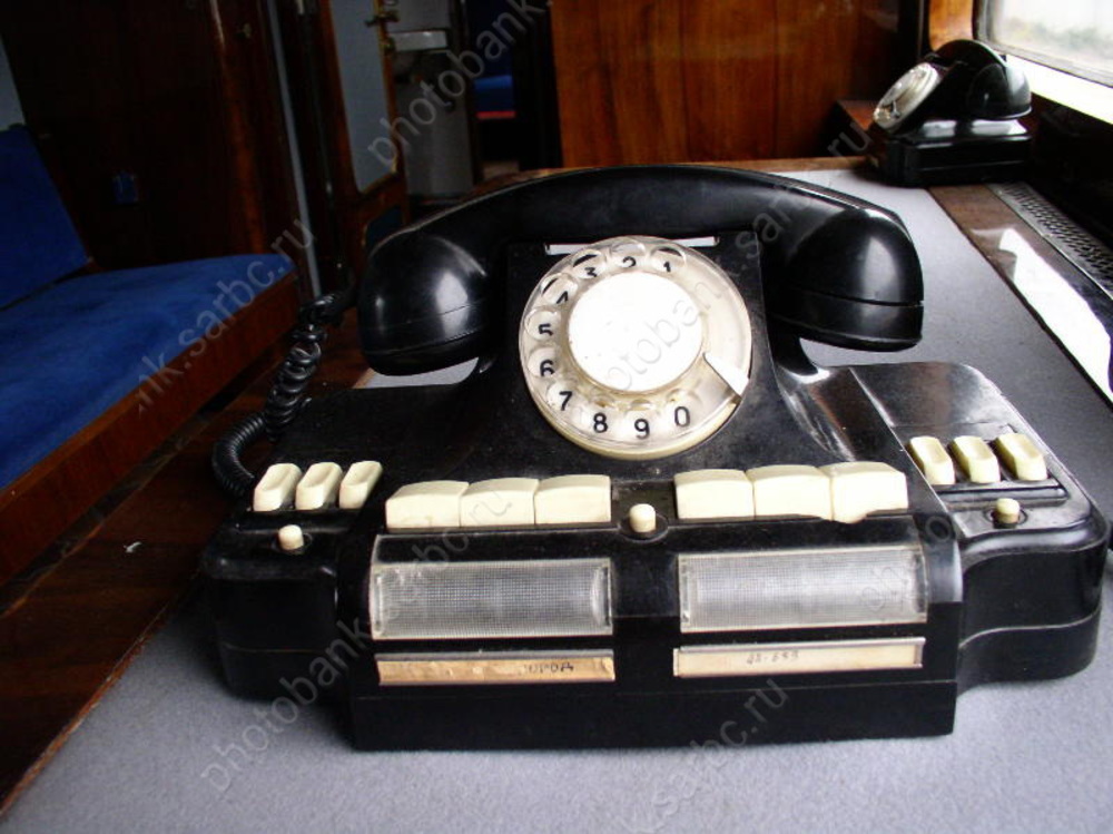 Времена. В СССР введена смертная казнь за шпионаж, в Саратове началась установка телефонов