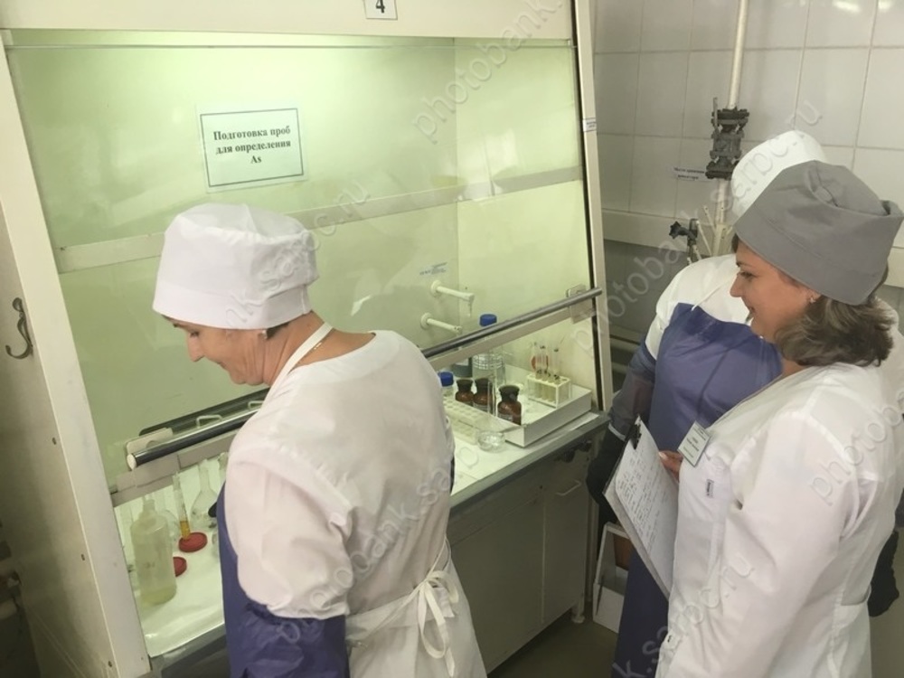 Времена. Петр Первый перенес Новый год на 1 января, в Горном уничтожена первая партия химоружия