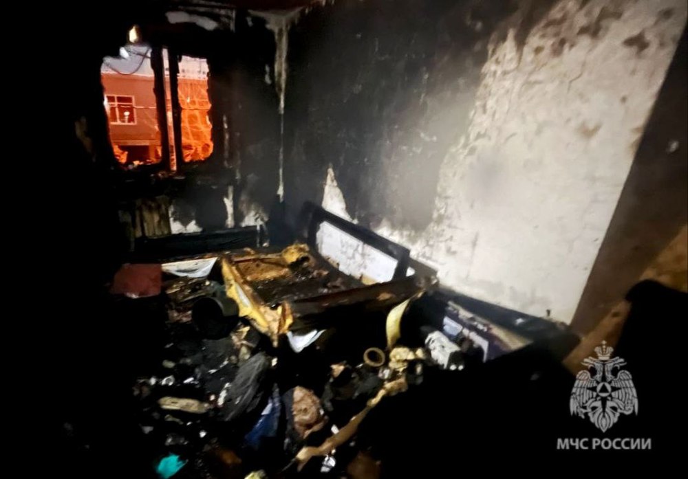 При пожаре в квартире погибли мужчина и женщина