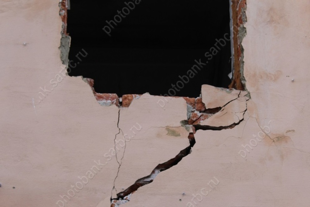 Аварийный дом снесли после вмешательства прокуратуры