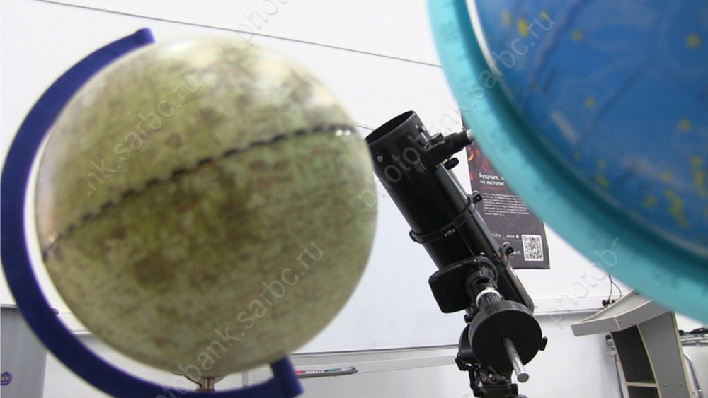 Времена. Паулюс сдался под Сталинградом, над Саратовом пролетала 