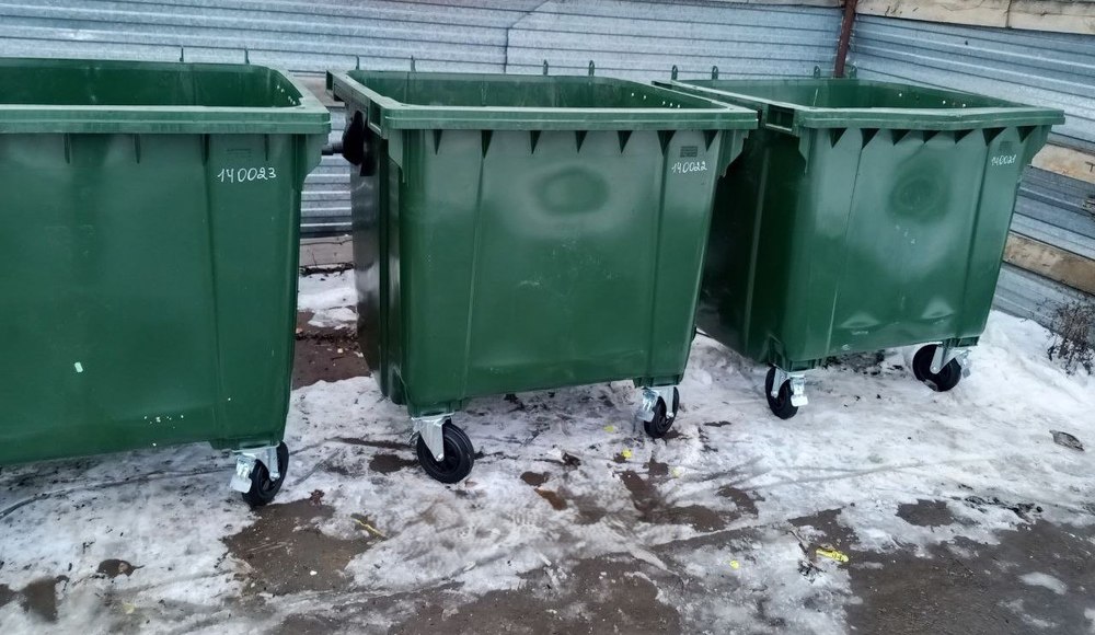В райцентре установили 70 новых мусорных контейнеров