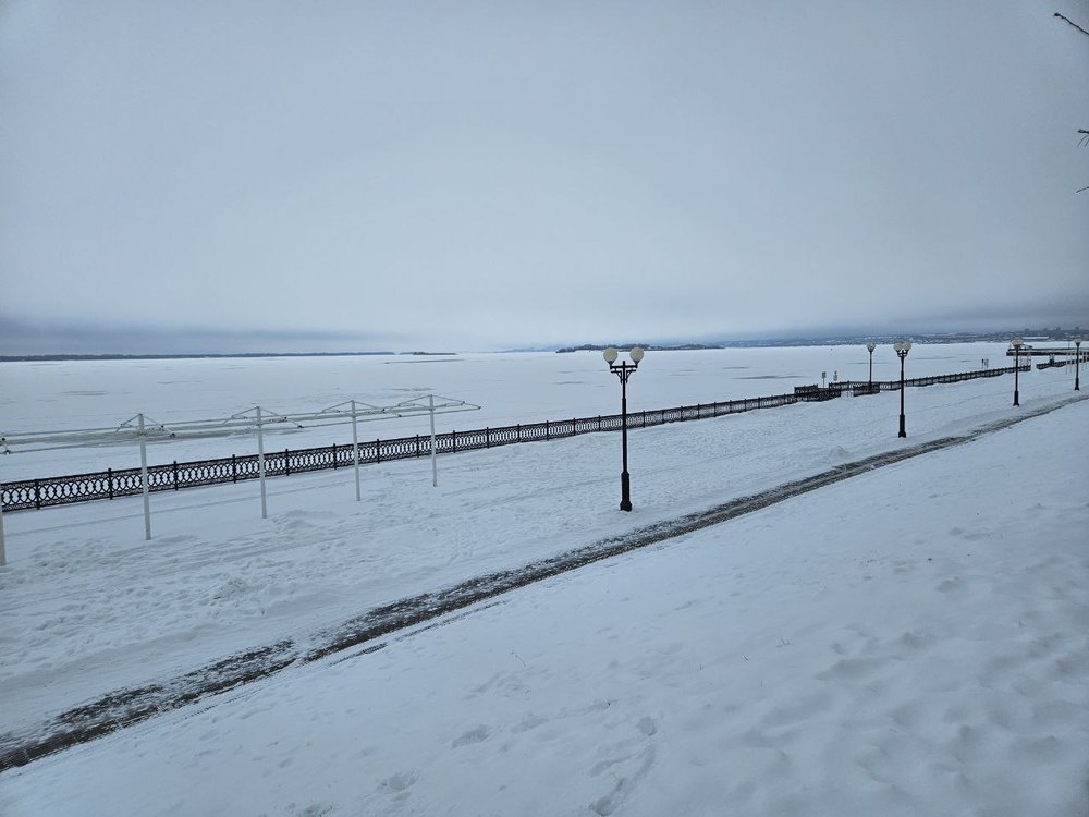 В городе лёгкий мороз, туман и без осадков