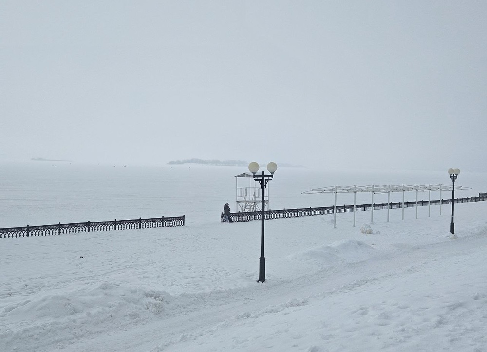 В воскресенье в городе прогнозируют туман и снег с дождём