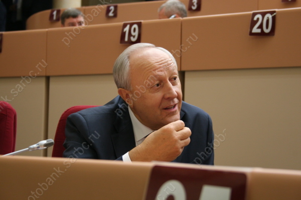 Времена. Арестован Лермонтов, губернатор предложил выпустить в Саратове 7-й IPhone