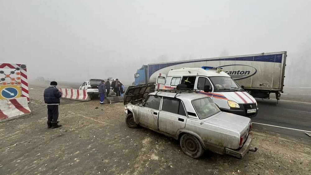 На трассе в тумане столкнулись 