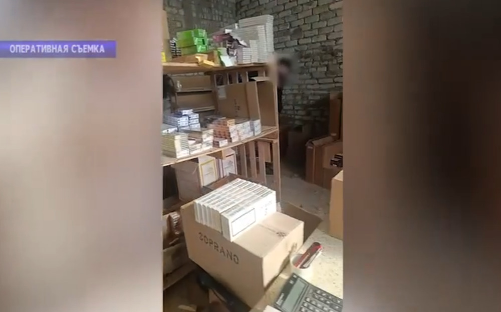У горожанина нашли крупную партию немаркированных сигарет