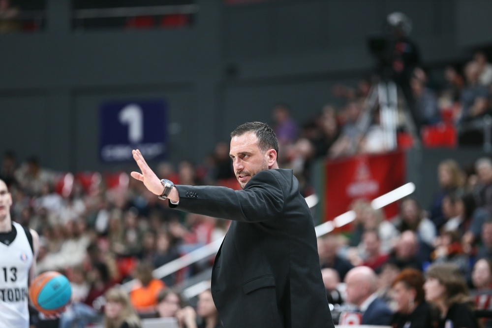 Саратовские баскетболисты проиграли в Краснодаре