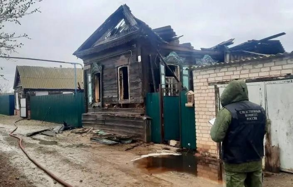 На пожаре в доме погибла женщина