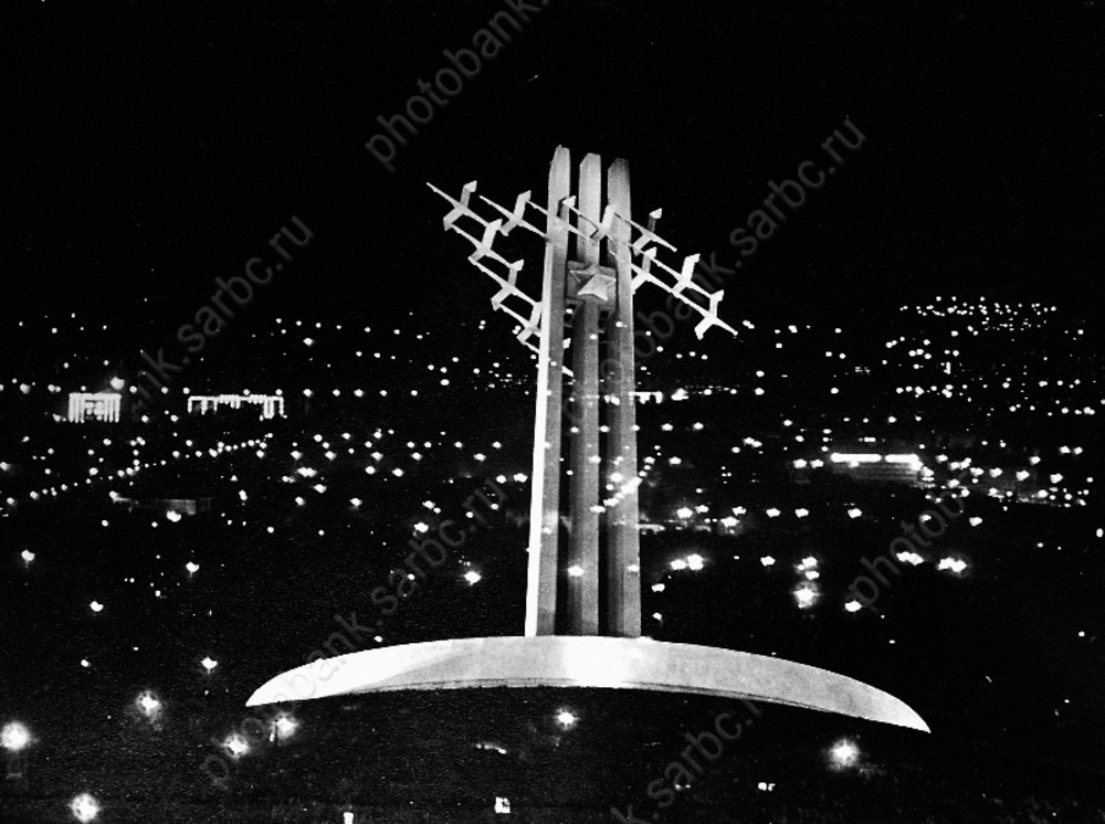 Ночью сбивали дроны и закрывали аэропорт