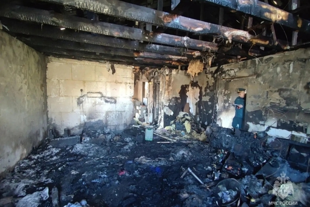 На пожаре в дачном доме пострадали отец и трое его дочерей