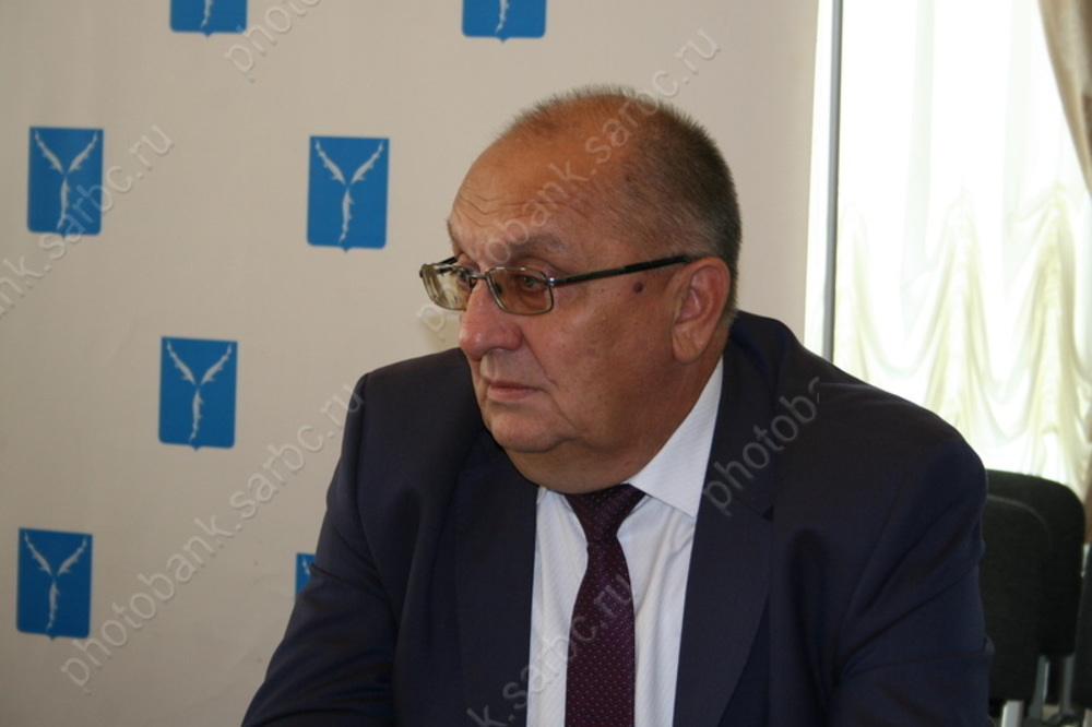 Молчанов остался в последней десятке рейтинга мэров