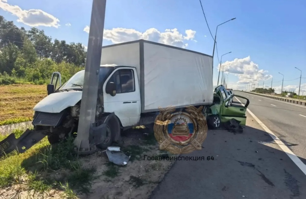 Двое человек разбились в ДТП с 