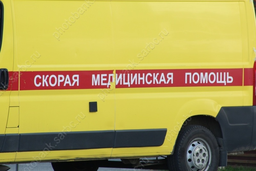 Двое рабочих перебили подземный кабель и получили удар током
