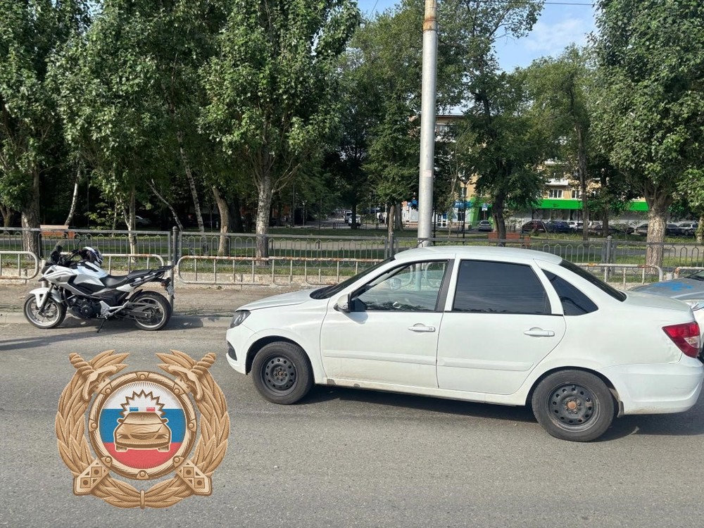 Мотоциклист травмировался в столкновении с 